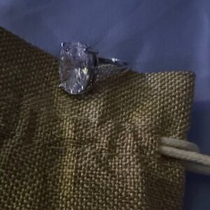 Dazzling Silver Women's Ring